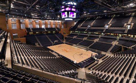 Uva jpj arena - After 613 days, Virginia fans were finally able to cheer on the UVA men's basketball team in person at John Paul Jones Arena. The Wahoo faithful came out in force to support the Cavaliers for the ...